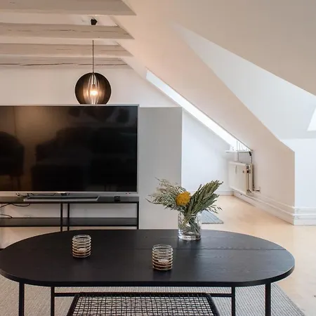 Lovely 2 Bedroom In The Centre Of Appartamento *