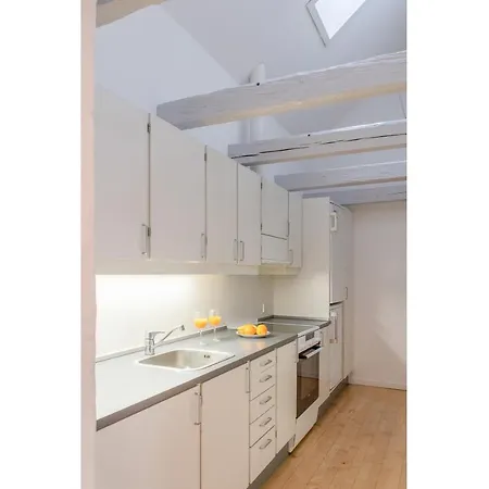 Lovely 2 Bedroom In The Centre Of * Århus
